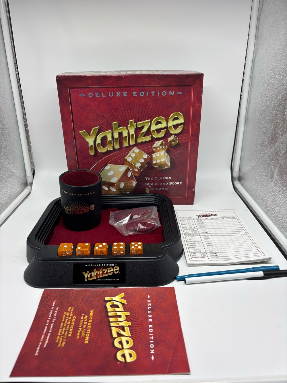 Vintage 1997 Yahtzee Deluxe Edition Gold Die COMPLETE